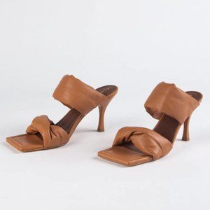 ALOHAS Twist Strap  Heeled Sandal (39)
